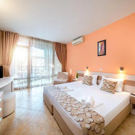 Aurelia Complex 3* Ravda