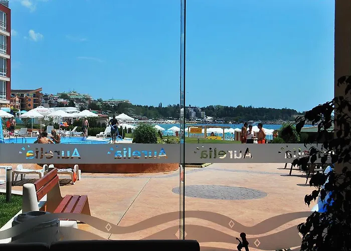 Aurelia Complex Равда